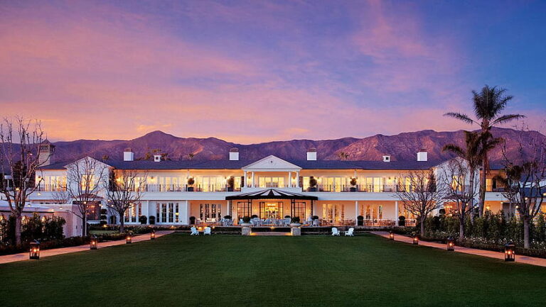 Scena pentru documentarul despre cuplul Meghan Markle si Printul Harry – Conacul din Montecito